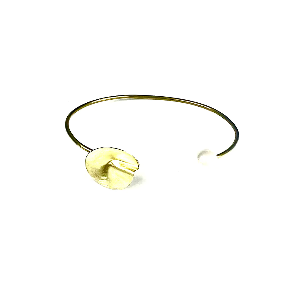 Pearl shell bracelet 2