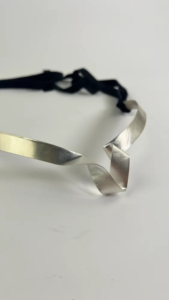 Wave brass silver plated necklace (1)