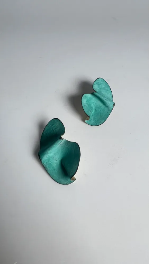 Wave patinated brass earrings (3)